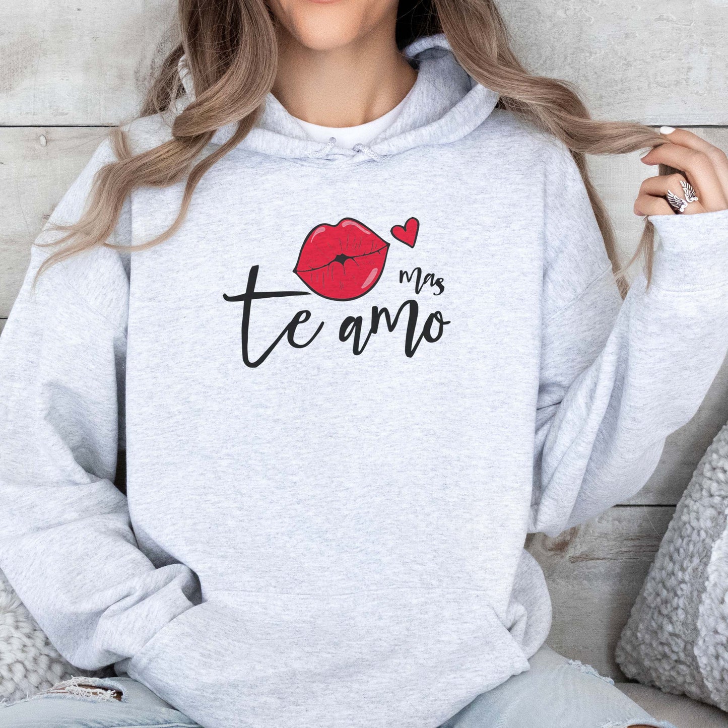 Te Amo Mas Sweatshirts