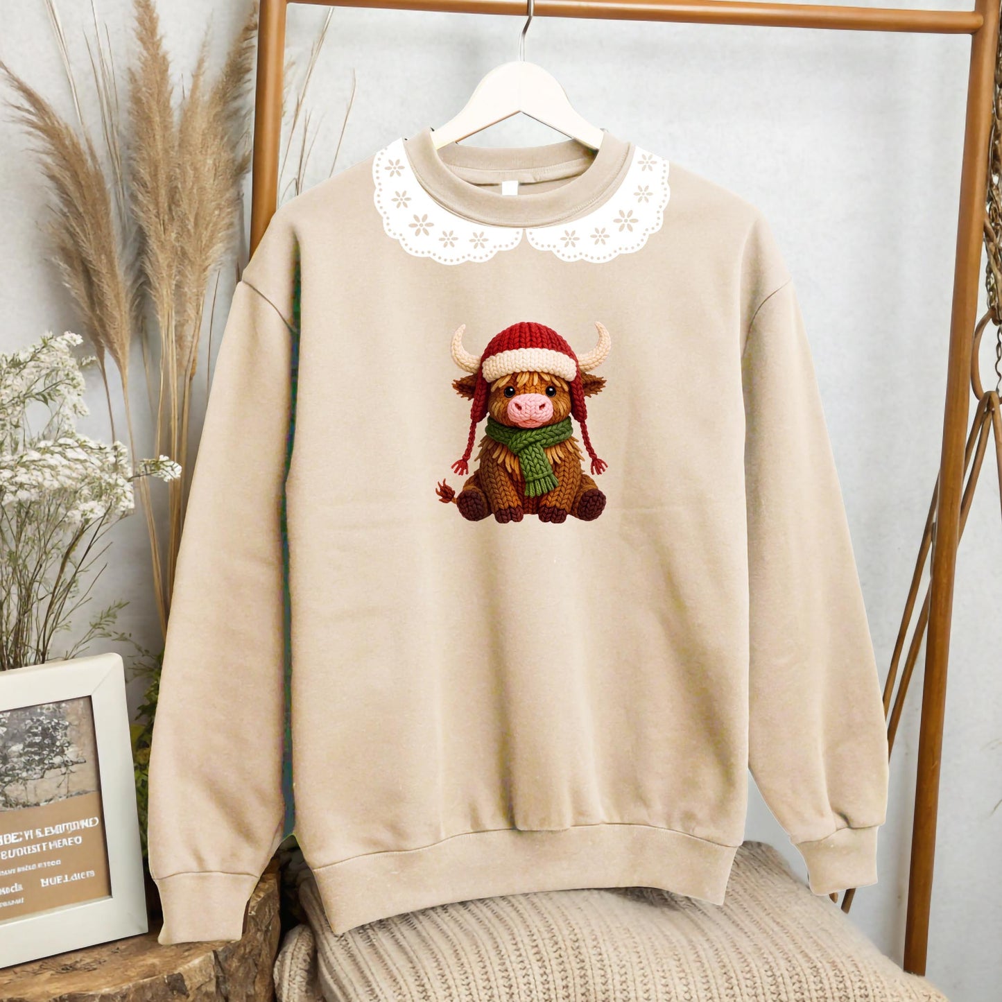 Tan Collar Christmas Crew